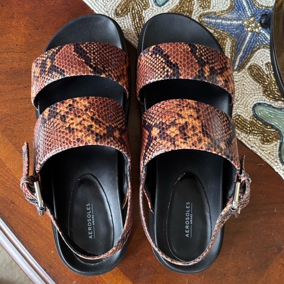 Brand New Aerosoles Leggenda Flatform Snakeskin Python Print Dual Band Sandals - Picture 8 of 16